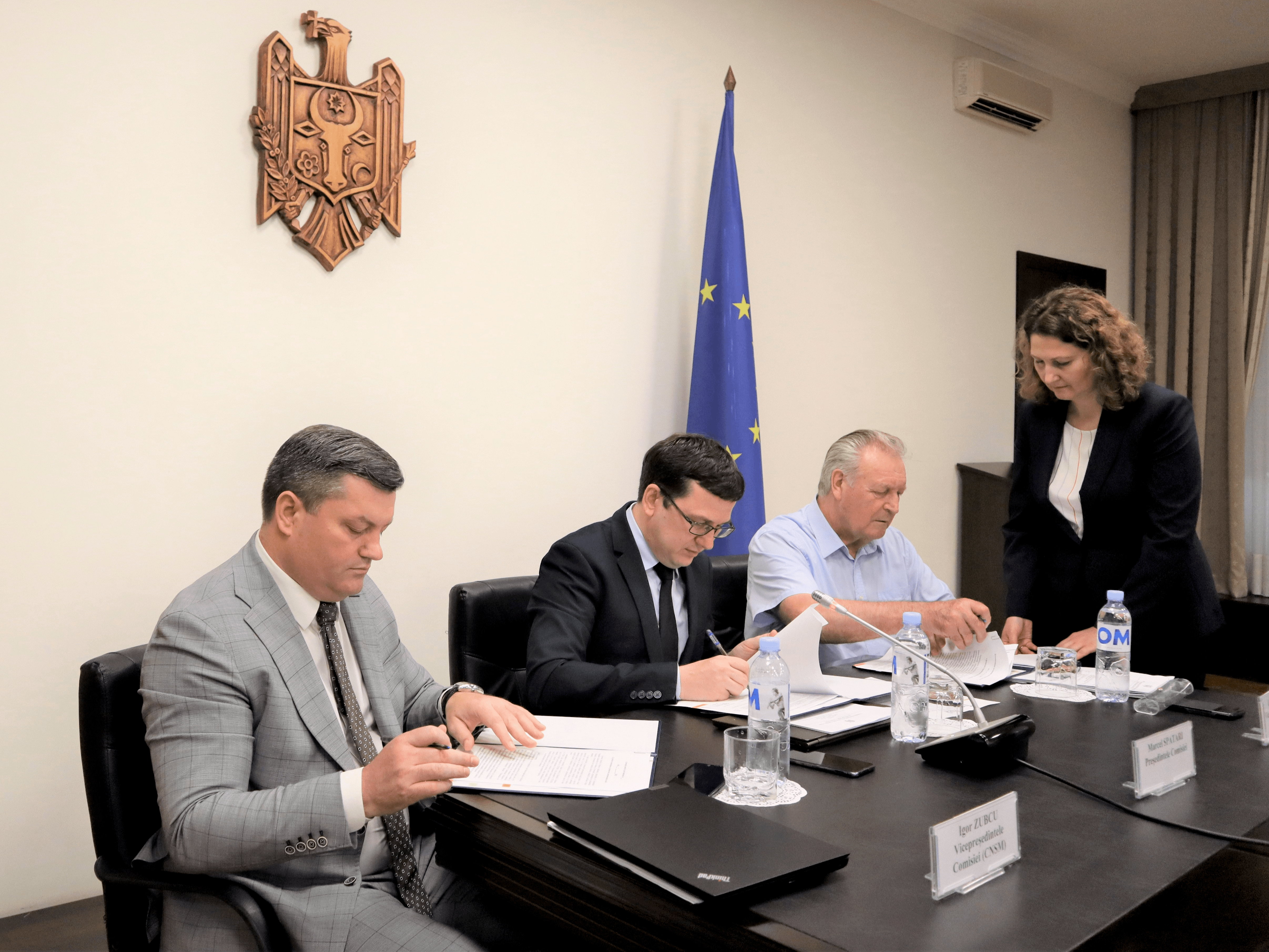 A fost semnat un Memorandum de cooperare între Ministerul Muncii și Protecției Sociale, patronat și sindicate în vederea cooperării în cadrul campaniei „Trecem pe alb”